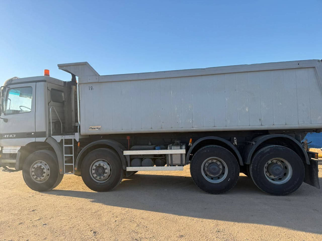 السلام عليكم اكتروز موديل ٢٠٠١ السياره كفاله عامه لا ساحبه مقطوره السياره رقمه دهوك سنويه منتهيه اب شهر ال ٩ ٢٠٢٥ بسمي شخصيا شاصي ٤١ محرك ٤٣ محرك عل الشركه مامفتوح كير ممفتوح مجموعه جيف مامفتوحه السياره عل ايدي السعر ٦ دفاتر استفسار اتصل *********** مكان بغداد اليوسفيه
