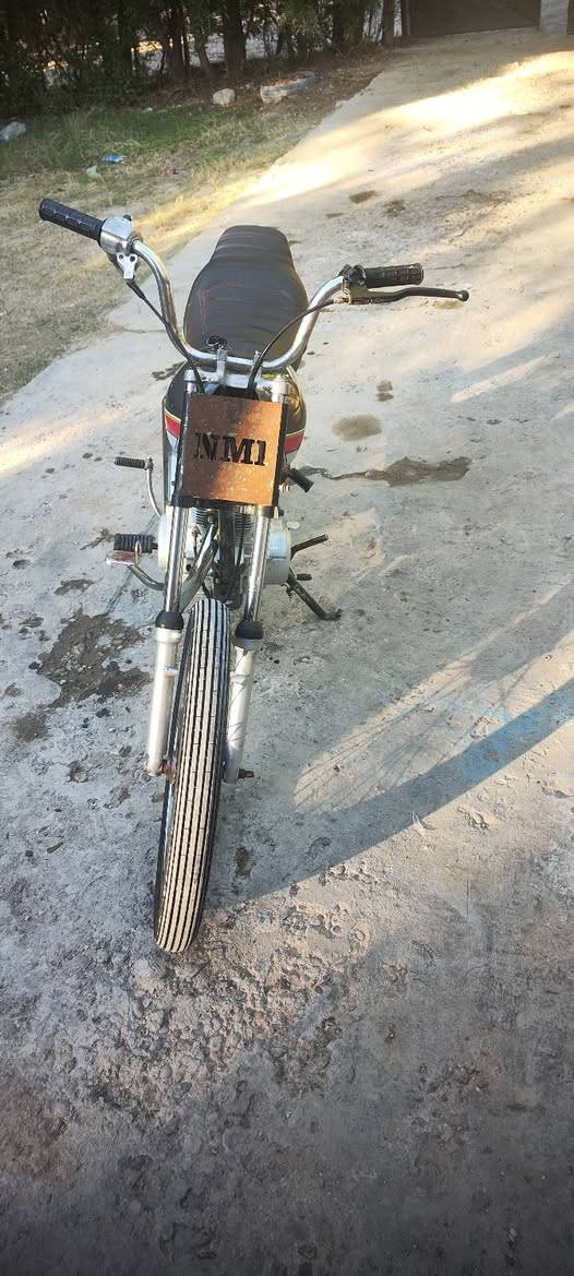 سلام عليكم دراجه للبيع موديل 223 مفتوحه بس ولفات  اوراق أصولي سعر 350مكاني حله مركز  رقم ***********
