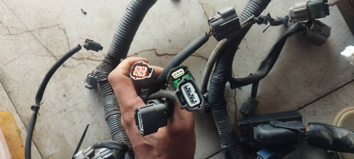 ضفيره محرك نيسان باثفايندر نظافه ١٠٠ ٪ تو ويل و فور ويل مجمع الفهد نيسان *********** واتساب
