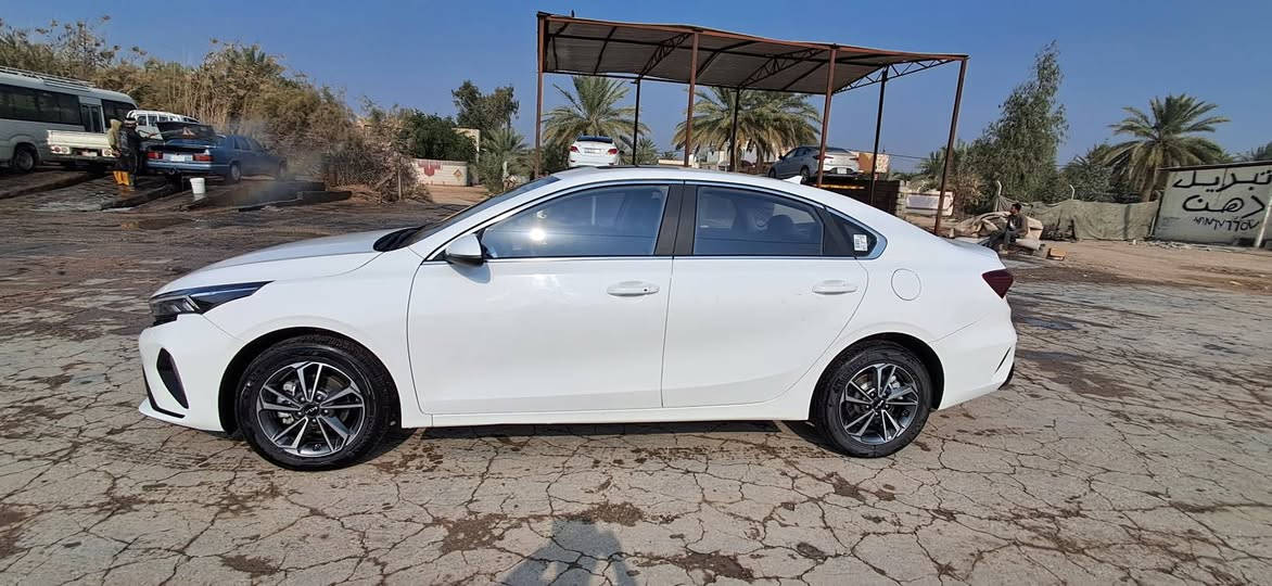 السلام عليكم
كي ثري K3
موديل 2025
كفاله 
رقم أربيل 
باسم شركة
فووول مواصفات 

رايدها 154 وبيها مجال قليل 

مكاني النجف

***********
واذه اكو مراوس بعد حسن ريد تاهو موديل 14 وجوه
