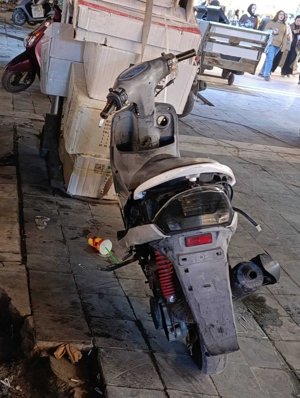 السلام عليكم دراجه للبيع منغولي مال لعب نقره سلف السعر 350 الرقم***********
