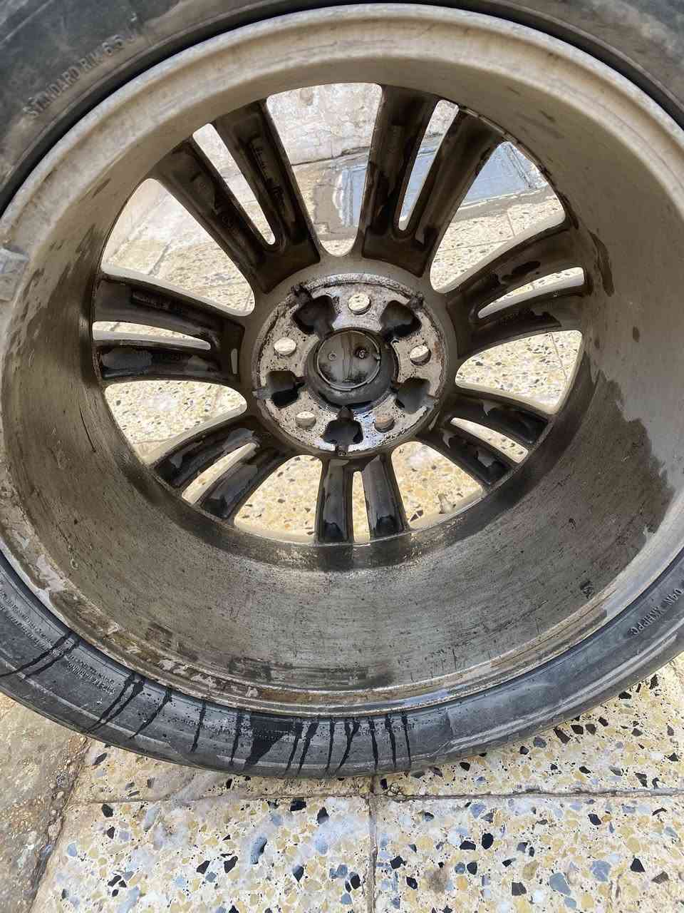 سلام عليكم
رمضان كريم عليكم جميعا 

تخم كامل ويل + تاير 

مال اوباما للبيع نظيفات و حلوت و حتى بلنص مسويلهن 

السعر 600 الف و بيها مجال مكان بغداد الاعظمية 

الرقم : *********** 

رجاءا الدنيا رمضان الي ميعجبه لا يعلق ولا يحجي 

اعبر المنشور 

🤝🫶
