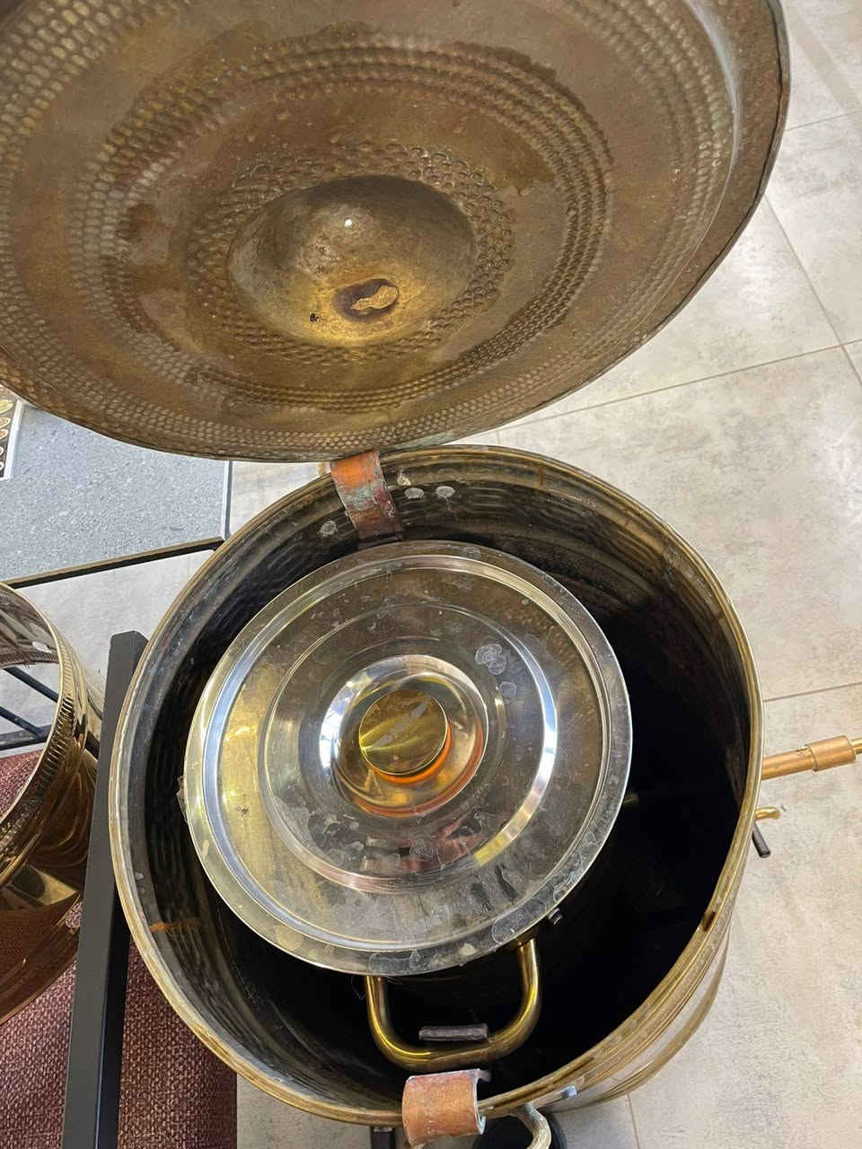 سماور للبيع كهرباء وغاز للبيع
مكاني مدينة الصدر
***********
