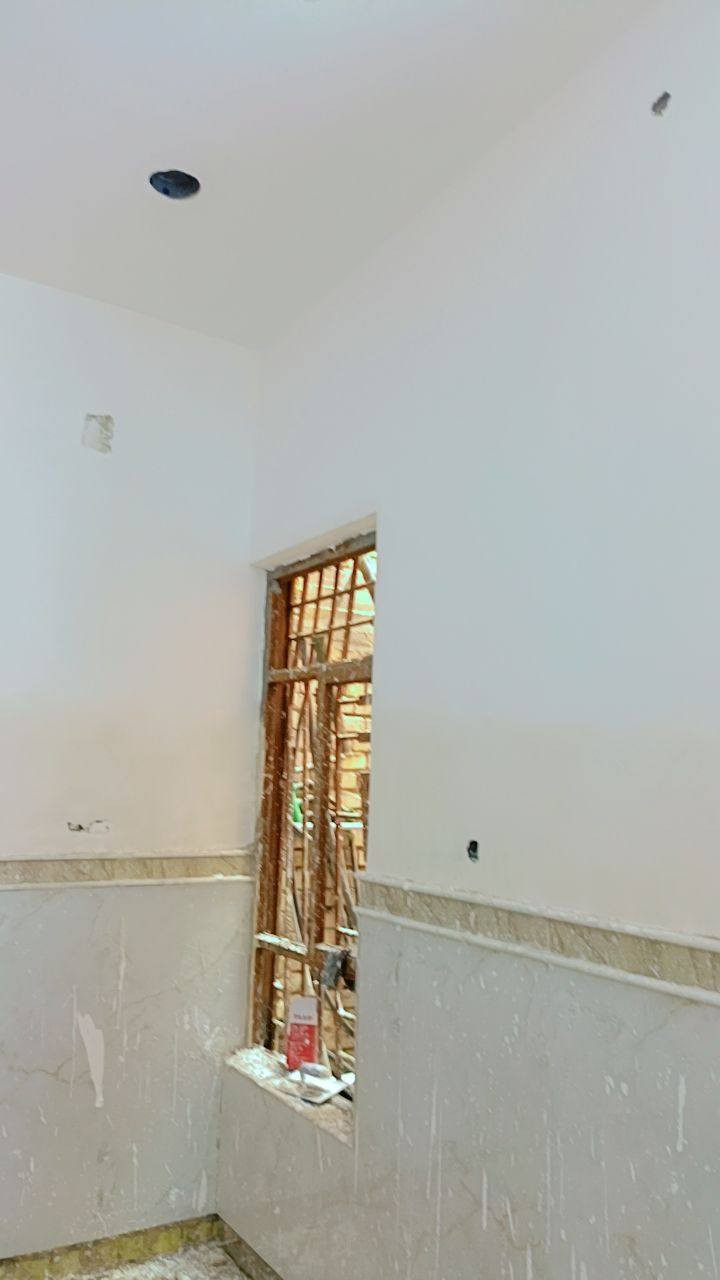 خلفه لبخ وبياظ وجص متفرغ حاليا شغل درجة أولى الاتصال ***********
