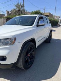 جيب موديل 2013 بسمي رقم بغداد مكينه 6سلندر تخم تاير جديد تبريد ثلج مكي...