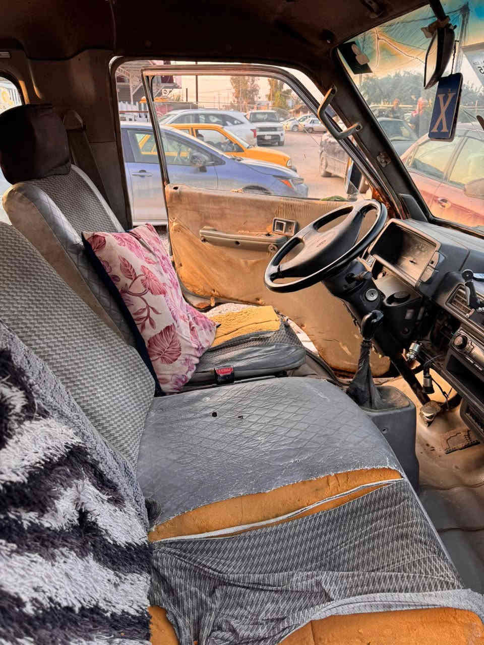 ***********سلام عليكم كيه بسته للبيع مكينه مكفوله كير مكفول كهربايات كله شغاله الشواصي معمره هيه وغرمات مصفره رقم احمر مديل 94 سعر 18
