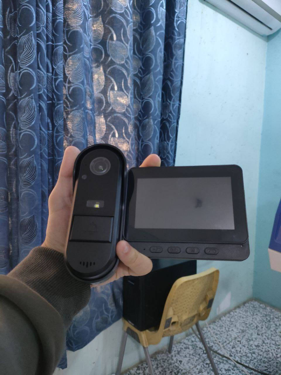 🔔 جرس باب ذكي مع كاميرا
حوّل باب بيتك إلى باب ذكي 👁️📱
راقب الزوار وتكلم وياهم مباشرة من الموبايل، وين ما تكون 🌍

✨ المميزات:
✅ كاميرا واضحة للمراقبة
✅ تنبيه فوري عند الضغط على الجرس
✅ تواصل صوتي مباشر
✅ أمان أعلى للبيت والعائلة 🏠🔐
✅ تصميم أنيق وسهل التركيب

💰 السعر: 95,000 دينار فقط
التوصيل مجاني لجميع المحافظات

للطلب والاستفسار راسلنا الآن 📩
***********
