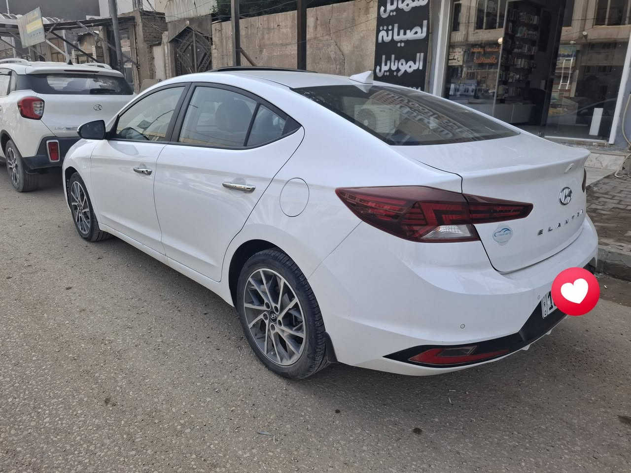 النترا  2020
رقم قادسية ب اسمي تحويل مباشر 
خليجي
فول 
فتحة 
نظام ترحيب عند الاقتراب
بصمة تشغيل وابواب 
الجنطة ذكية تفتح عند الاقتراب
محرك 2000
حساس امامي خلفي
لد نهاري 
عدسات led
كامرة خلفية بلادي 
شاشة جبيرة 
ويل كروم 
مرايات شفط 
اشارة بالمراية 
يدات نيكل
ماشية 109 كيلو  
تخم تاير جديد صارلة شهر 
التواصل واتساب او الاتصال 
***********
