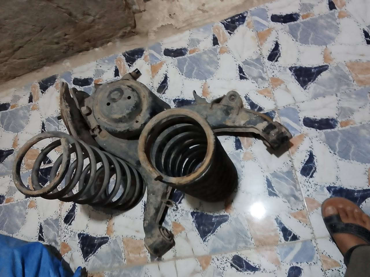 السلام عليكم طبله سيدانه ياباني حاويه للبيع للستفسار ***********
