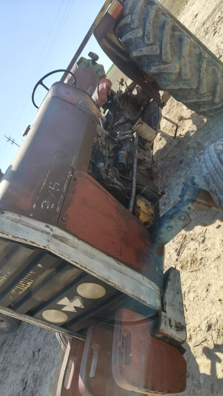 السلام عليكم تركتر فوركسن 75 بيه تنقيص كيرر اكسل شرط تواير جدد مكلف بل نشرر الاتصال ع رقم ***********
