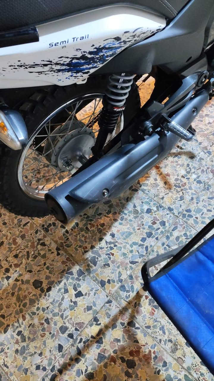 السلام عليكم تي في اس موديل 21 دراجة جديدة زيرو اوراق كاملة جاهزة لترقيم مكاني بغداد سعر 1500 مليون ونص لتواصل ***********
