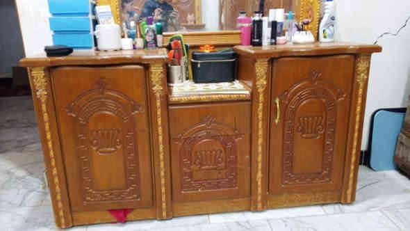 اللهم صل على محمد وال محمد الطيبين الطاهرين 
السلام عليكم غرفه للبيع  العنوان ناصريه سديناويه السعر ٣٥٠مراسله واتساب ***********
