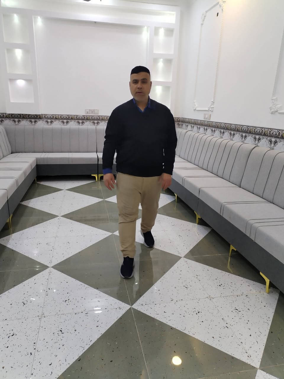 اللهم صل على محمد وآل محمد هذا بفضل الله الديوان المودرين الخشب الروسي ومن افضل انواع الاسفنج المميز و الاقمشة التركي ضمان 5 سنوات إلى مضيف الخال ابو ماهر صلاح محسن الحجيمي مضيف العامر بأهله ان شاء الله تلفون ***********.  واتساب. العنوان الديوانية الحمزه قرب جامع الحاج حياوي مقابل مشتل جميل ابو فهد نعمل كافة الموديلات الصاج وآلزان المصري والمودرين @إشارة
