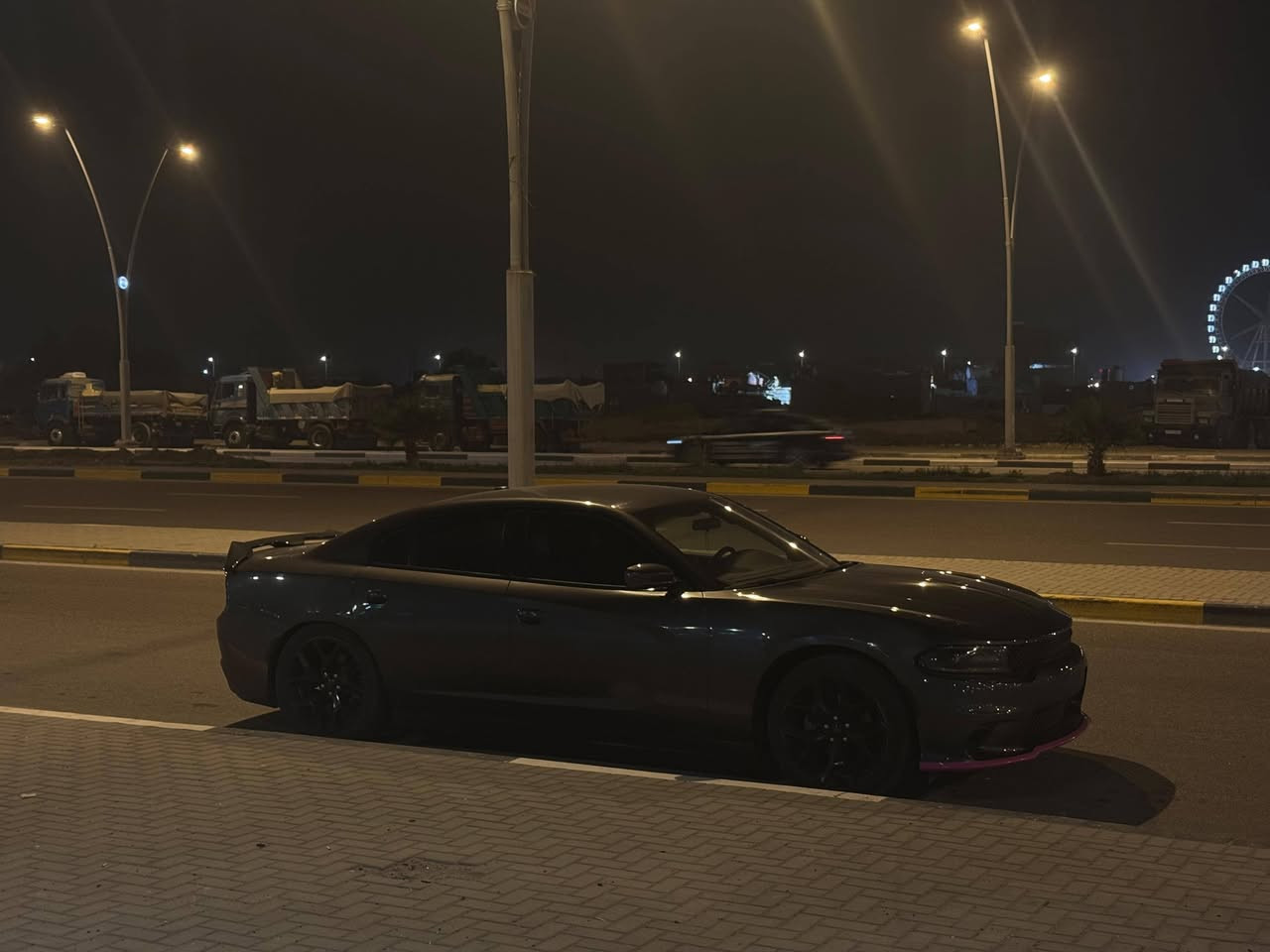 سلام عليكم جارجر موديل 2021 للبيع
جارجر موديل 2021 اصل كفالة حادث دعامية ومحدثها SRT حالياً وايرباك راجع سستم فقط شاصي ودواخل وبدي كلة كفالة من الصبغ والضربة لون فيلي رقم اربيل سنوية وهزة جديدة بأسمي محرك 3.6 السيارة فول مواصفات عدا الفتحة خزن وضعيات كشن السائق وتدفئة وتبريد مقاعد ستيرن متحرك عند الركن ومرايات تنزل بالبگ تدفئة ستيرن كشنات جلد حضن داخل اسود درگة srt عليها سبايدر كاربون فايبر وكفر بگ لايت سموك ولدات وردي سموك ولحية وردية تفاصيل السيارة احلى بهواي من الصور مابيها اي عيوب سواء كم شخط خفيف بالباب عليها ويل 20 وتخم تاير جديد وحدادية جديدة ادامة مستمرة عالمكينة والكير بنزين ودهن افضل شي شغل وروح وين ما يعجبك سيارة جاهزة  
تواصل : ***********
