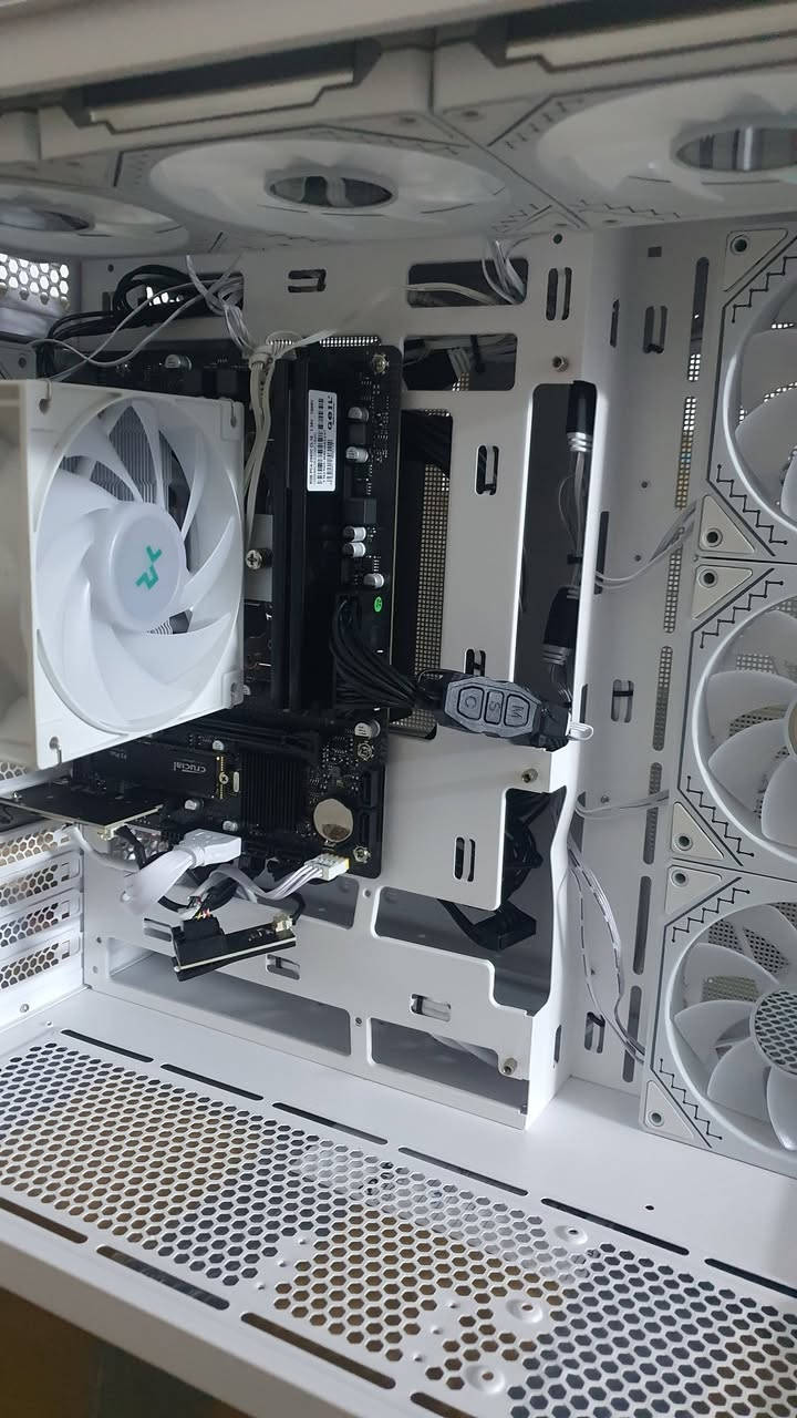 حاسبة للبيع المواصفات فول سعر ٤٥٠ الف ***********
