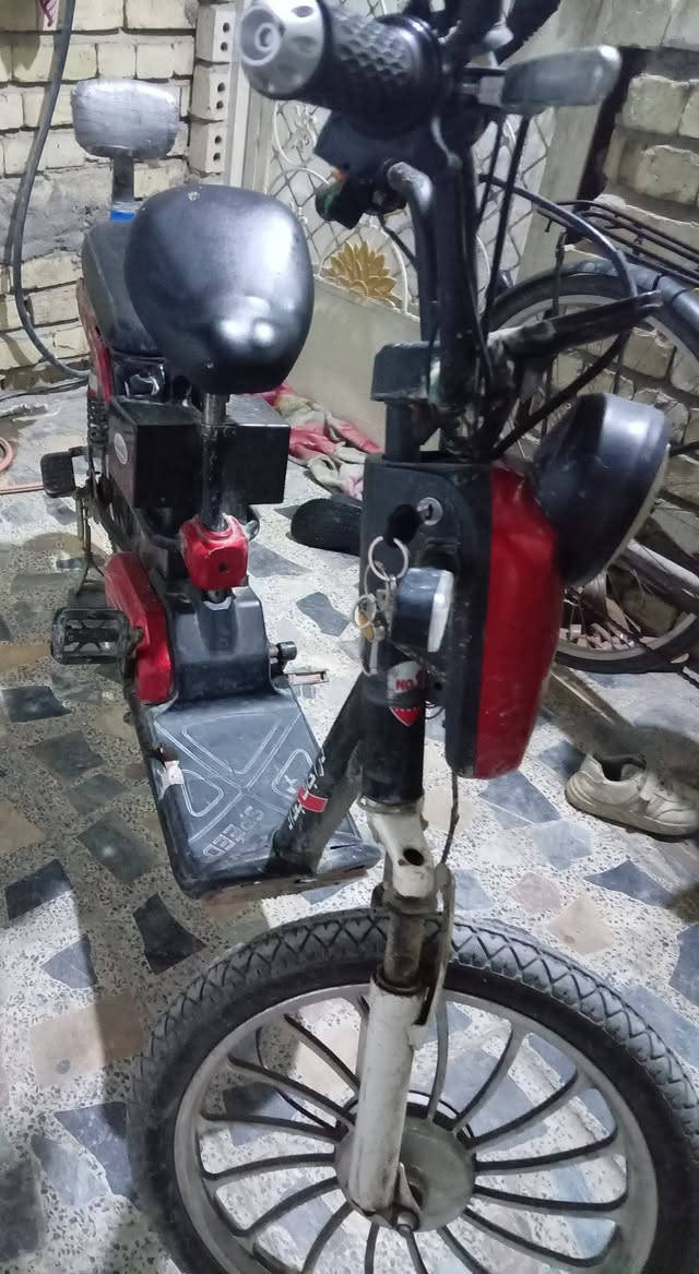 دراجه شحن للبيع مابيها نقص 
ملف 800
سعرها 200 وبيها مجال
الرقم/***********
