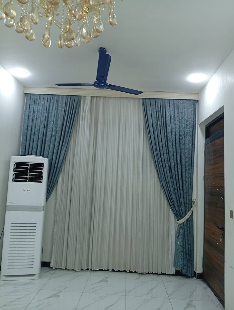 دار كلش حلوه طابقين طابو ملك صرف مساحاء 125موقع الدار عبيدي شارع 20 رأسه يحتوي الدار 4غرف نوم سعر 240اب سعر ***********

