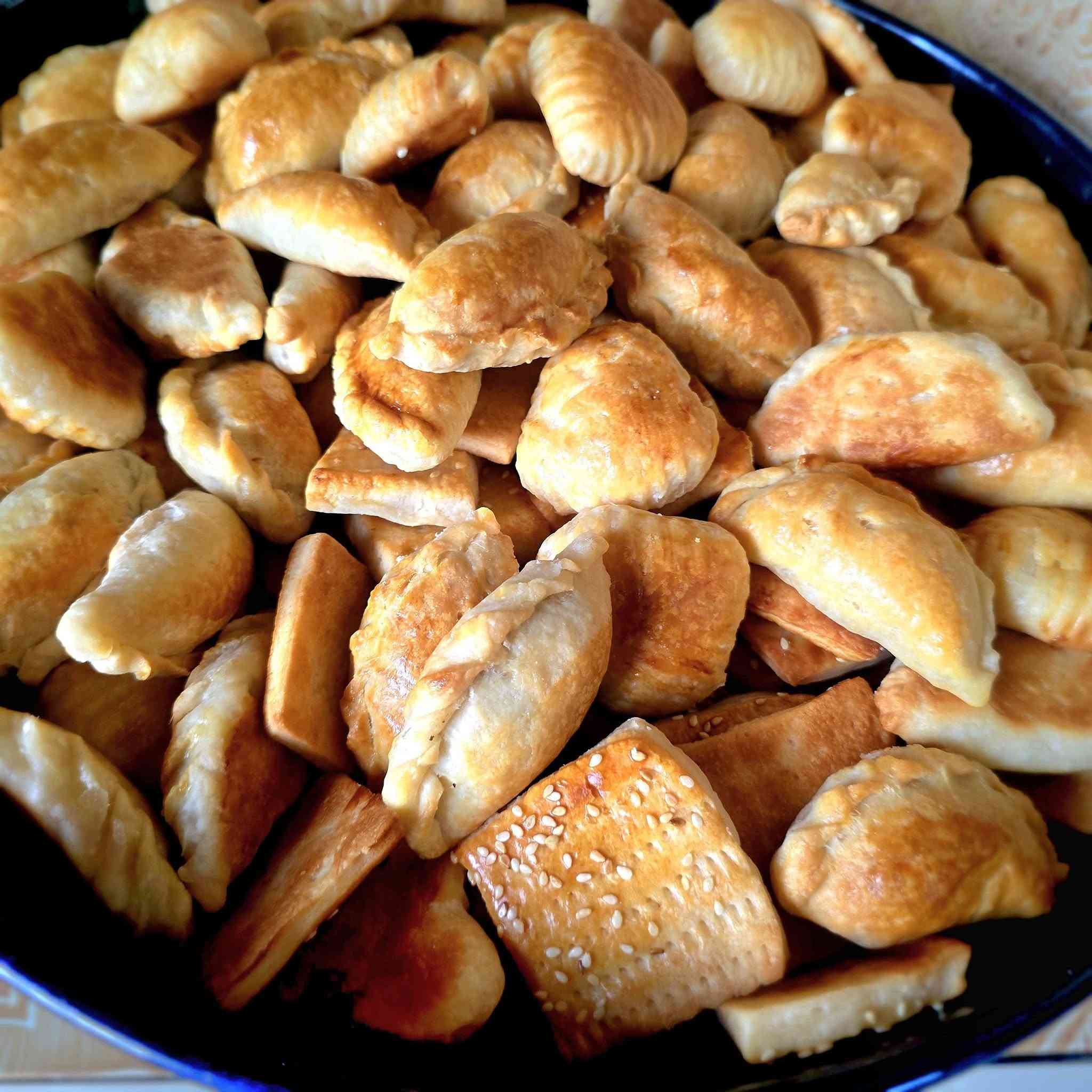 جزء من طلبية اليوم ⚘️⚘️كليجة حسب طلب 🌹🌹
☕️طعم خرافي 🥟كليجة الخفيفية هشة وتذوب بالحلك💐💐💐💐💐💐💐💐حسب طلب لعلم ماعدنا اقل من كيلوين 
الحجز قبل يوم عدنا توصيل داخل طوز خورماتو وجميع محافظات العراق


**إذا كنت صاحب هذا الإعلان وتريد حذفه لأي سبب، رجاءا أرسل رسالة إلى الدعم الفني**