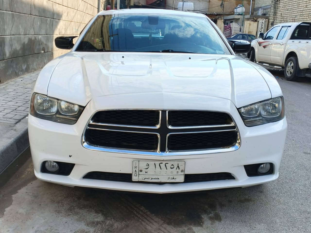 السلام عليكم
للبيع جارجر 
موديل 14 وارد امريكي
فول مواصفات السيارة 
فتحة سقف بانوراما 
تشغيل عن بعد 
بصمة 
شاشة جبيرة 
كير طيارة 8 نمر 
تبريد قطعتين
جام الأمامية اتو
مكينة 3600v6
للاستفسار اتصال على رقم 
***********
