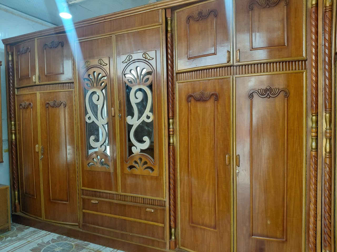 غرفه نوم ام السته طابقين داخل وخارج صاج ضهر جرجوبه زاويه كنتوري رتفاع الكنتور خمسه ملم دنك جاوي جربايه مسرح عنوانه كوت حي الجهاد شارع النجارين نجارة ومعرض الحجامي الاتصال او مراسلة الصفحه ***********
