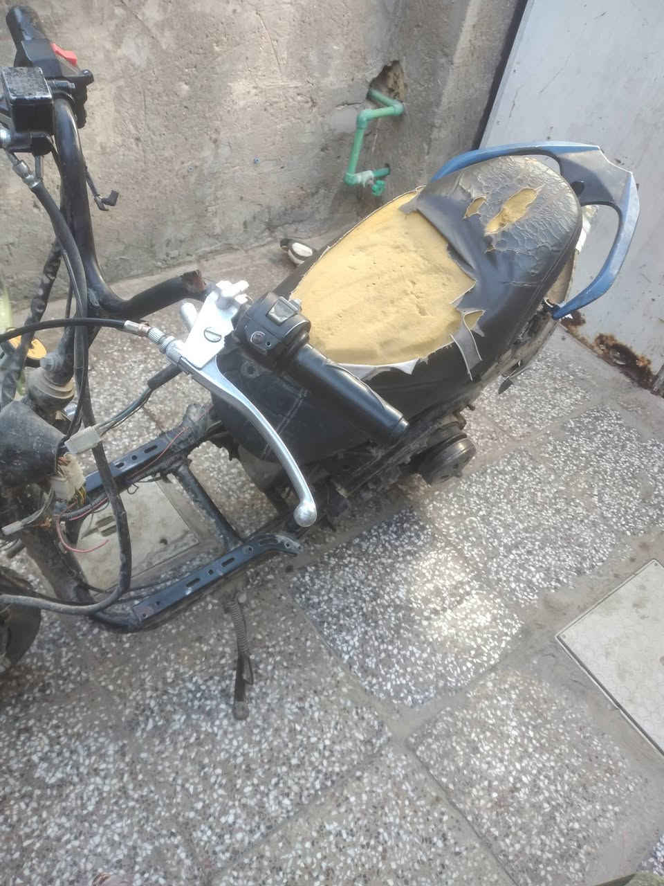 مره خصت ابوالكروب) السلام عليكم دراجه ماكس FSلبيع دراجه باتري جديد سلف كهربائيات شخاله دراجه بوشه 55الله شاهد شلعه ومعدل عايزهه بس كفرات ابيع كوم حديد  المكان نجف حي الوفاء متواجد فيس السعر150الاستفسار على الرقم ***********
