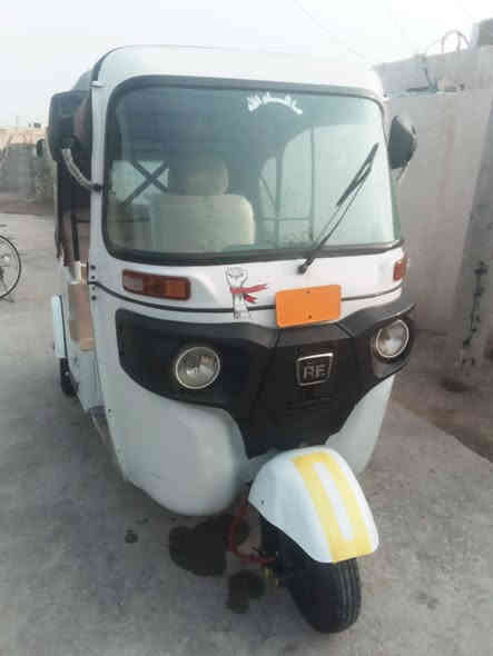 السلام عليكم شباب تكتك 21تكتك خيرمن الله تخم تاير كرهبيات شغله كاعيات كشره بيه بارد بلغد مكينه مفتوحه مره واحده ولا تنقيص ولاتخير وكيلهه شاكر ابوالمجر العنوان ميسان الكحلااء سعر5 ونص وبيه مجال هاذا رقمي للتواصل ***********
