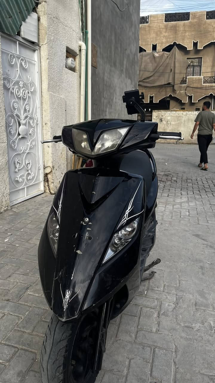 سلام عليكم دراجه نوع ثعلب جي تي ار للبيع اللّٰه شاد نضيفه بيه جم حاجه بس دشبول قبق صالصنه و شخوطات و اللّٰه شاهن صار شهر و نص من نزلتها رمبه الشراي يخابرني ***********
