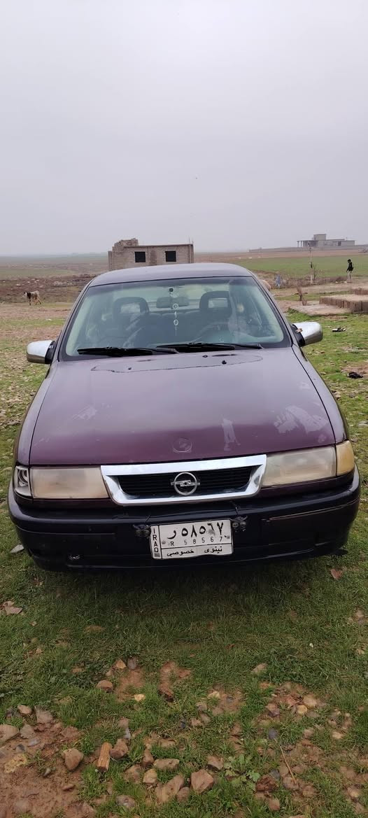 السلام عليكم فكتره 20 موديل 92 رقم الماني شرط تحويل  اسعر 35 وبيها مجال رقم الموبايل ***********
