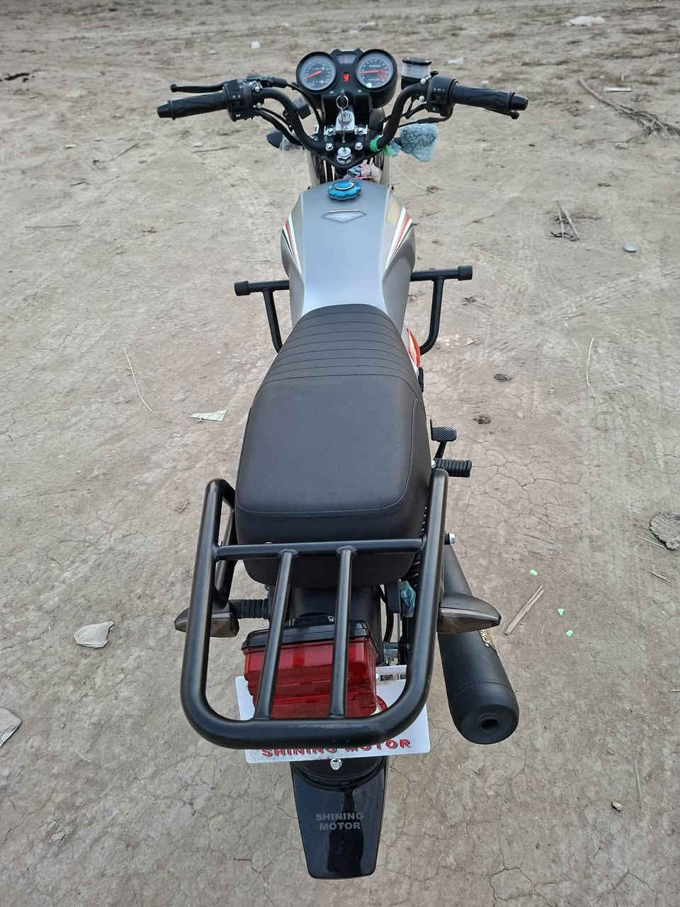 درجه شاينك موديل 25 صار شهر تقريبا من طالعه سعره 900 وبيه مجال مكاني مسيب ***********
