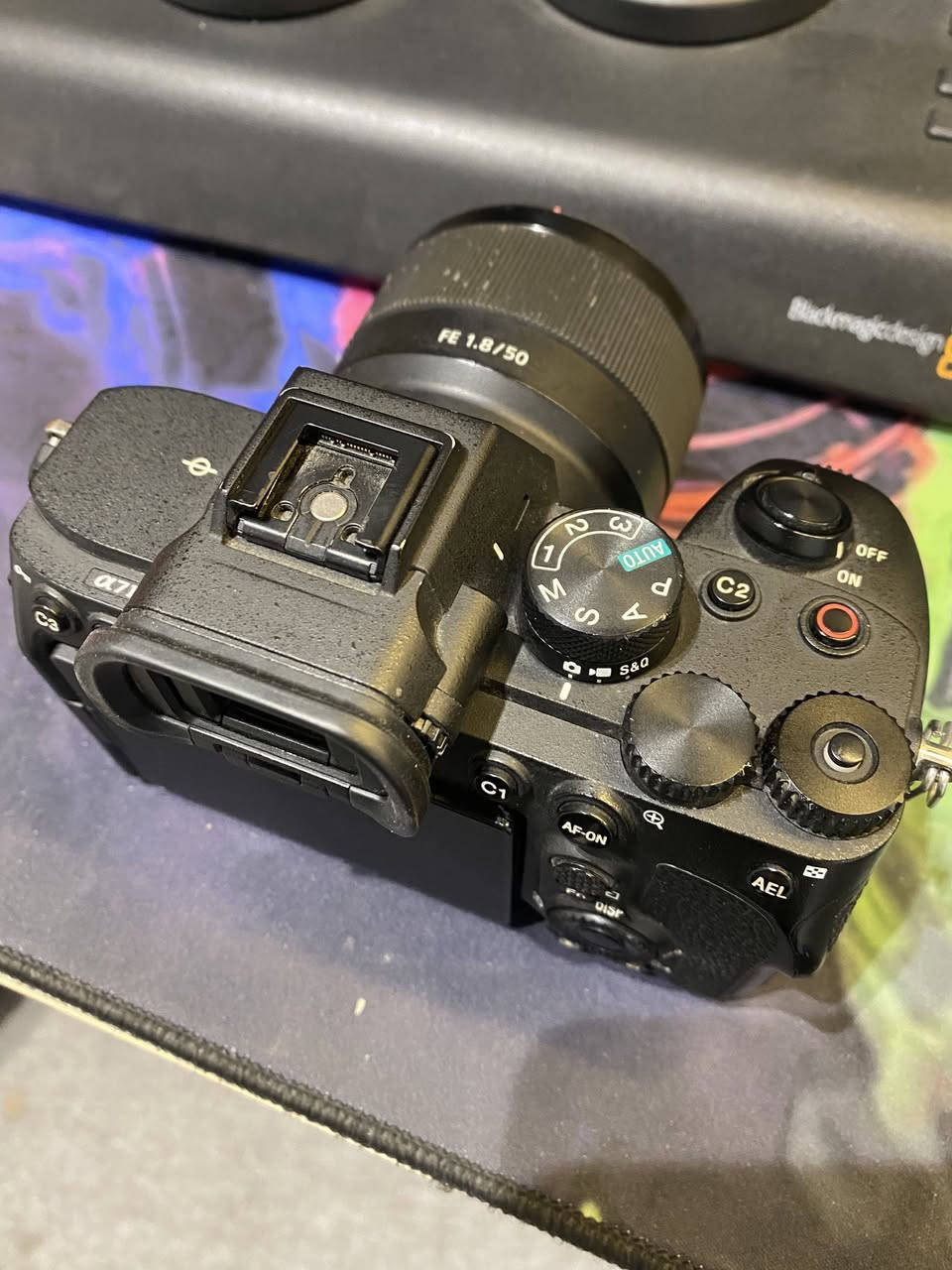 للبيع Sony A7 IV بحالة ممتازة جدًا ✨
📸 الاستخدام نظيف جدًا والكاميرا محافظ جعليها.
🔢 عدد ضغطات الشتر: 17,507 فقط.
🎥 مناسبة للتصوير الفوتوغرافي وصناعة المحتوى والفيديو الاحترافي.
✅ جميع الوظائف تعمل بدون أي مشاكل.
للمهتمين التواصل على الخاص.


**إذا كنت صاحب هذا الإعلان وتريد حذفه لأي سبب، رجاءا أرسل رسالة إلى الدعم الفني**