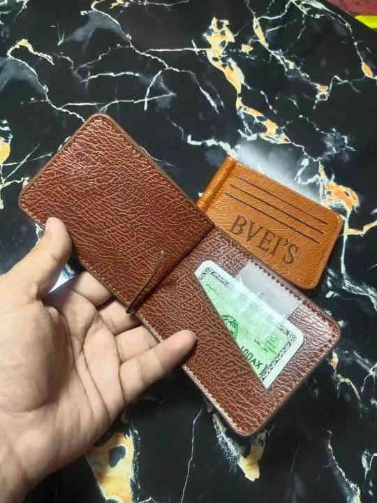 أرقى المحفظات الرجالية الجلدية الأنيقة والمتميزة 💯✔
محفظة باجات + نقود 👍
متعددة الاستخدام 💯✔
.........
5.000  دينار فقط
.........
🚕🚕متوفر توصيل لجميع المحافظات🚕🚕
.........
رمادي شارع التجنيد . خلف مستشفى الصفوه 🚦🚥🚦 
قرب تقاطع الصياغ او قرب جامع الحاج كسار
☎️***********☎️
☎️***********☎️

