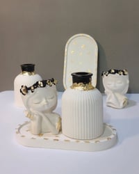 اعمال يدوية • ٣ قطع • حسب الطلب