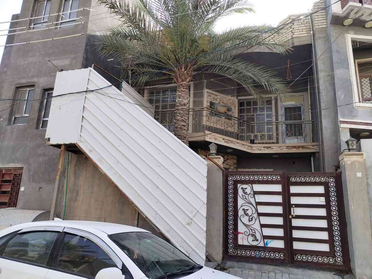 الدار معروض للبيع في الجغيفي الأولى شارع 12 مساحة 150 واجهه 7.5 نزال 20 بناء سنة 2013 الدار ذو طابقين الطابق الأول مطابق الطابق الثاني من حيث عدد الغرف والمطبخ ولحمام سعر البيت205 وبي مجال المراجعة صاحب الدار ***********
***********
