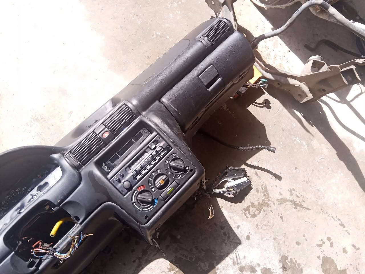 ادوات اوبل عام
بزون بكل الموديلات  / استرا بكل الموديلات 
 اوميكا / سيناتور / فكترا 

يوجد توصيل للجميع محافظات 
سعر التوصيل 5 الاف

يوصل يمك الأغراض تجيكه كدام المندوب اي شي ما حسب النتفاق ترفظه ودنار ماتفع 

المكان موصل مجمع اسود الرافدين 

للاستفسار اتصل ع الارقام 
*********** / ***********
او عبر الماسنجر أو واتساب 👈***********
من الله التوفيق
