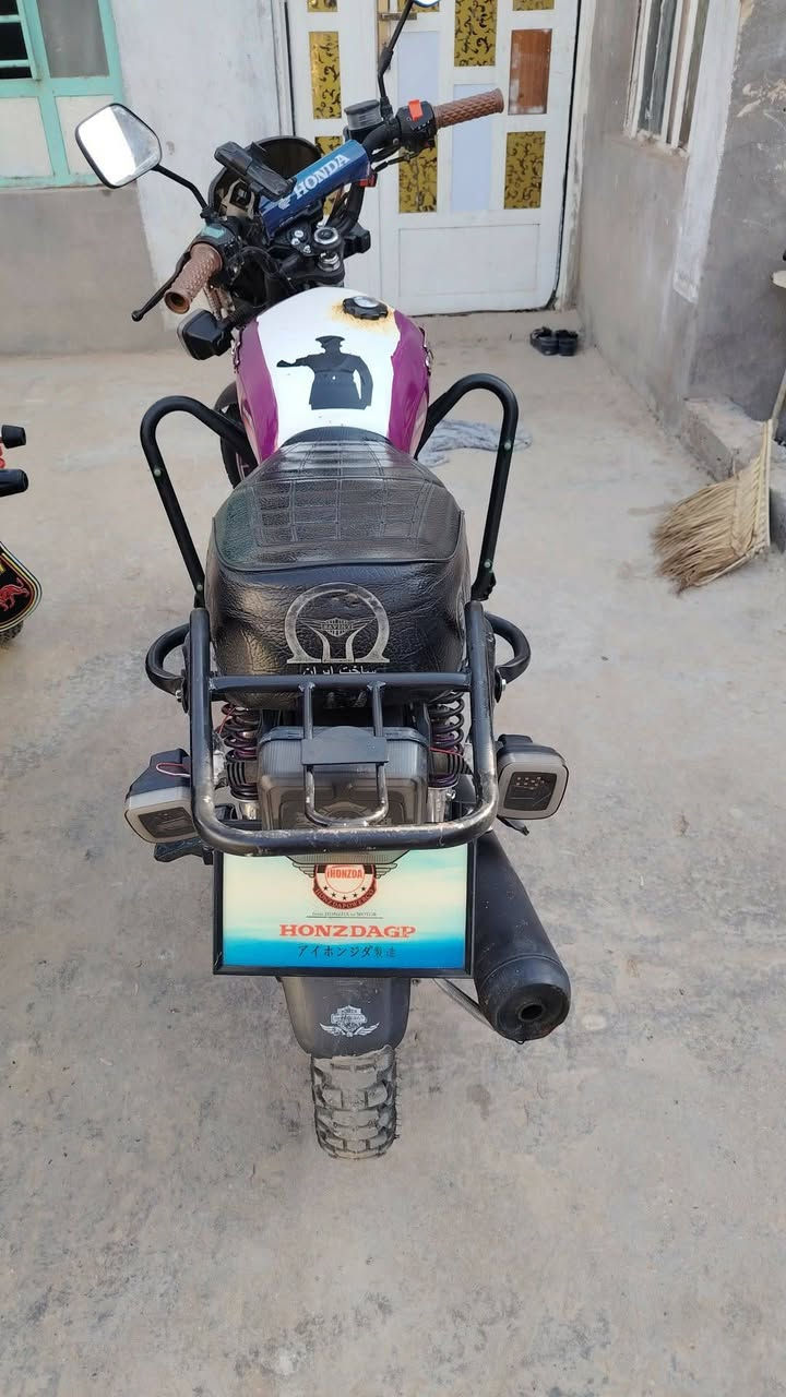 للبيع ايراني جديده فول موديل 24 بيها منفيس بصمه تشغيل عن بعد سعرها 825  شراي اتصل *********** اني من الرمادي حي التأميم
