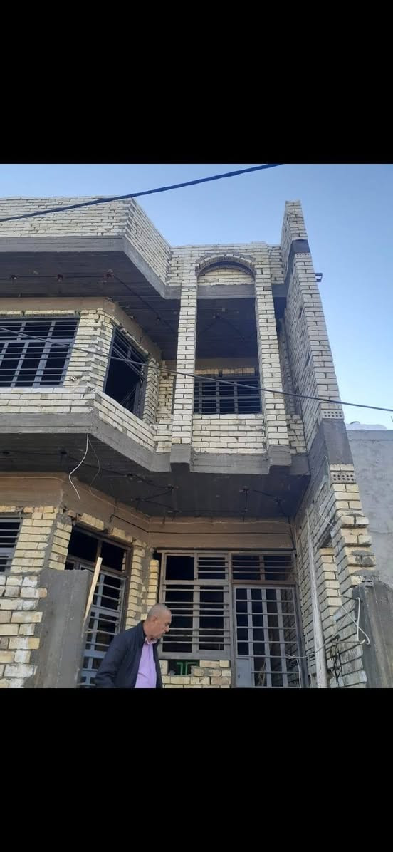 السلام عليكم مقاولات بناء الدور نقدي وبتقسيظ شغل نضيف مرتب نشتغل بكل مناظق بغداد كرخ ورصافه كمرة الاعظميه صليخ سبع بكار شعب بنوك تشتغل تستلم مفتاح او هيكل حسب اتفاق وحسب طلب *********** ***********
