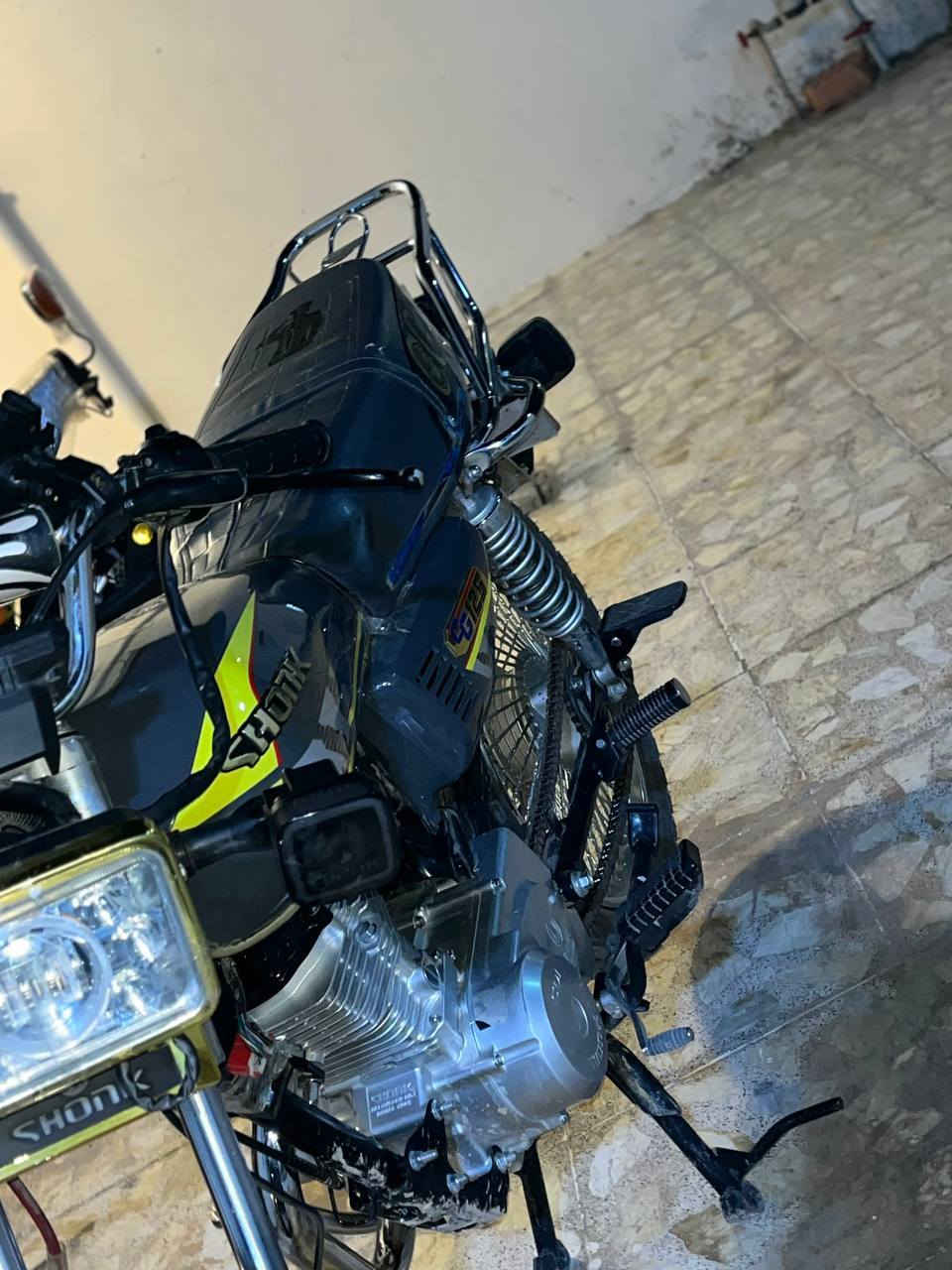 دراجة ايراني للبيع
موديل 2025
مكاني كركوك شركة طارق
الدراجة مرقمة
الخاص مفتوح


**إذا كنت صاحب هذا الإعلان وتريد حذفه لأي سبب، رجاءا أرسل رسالة إلى الدعم الفني**