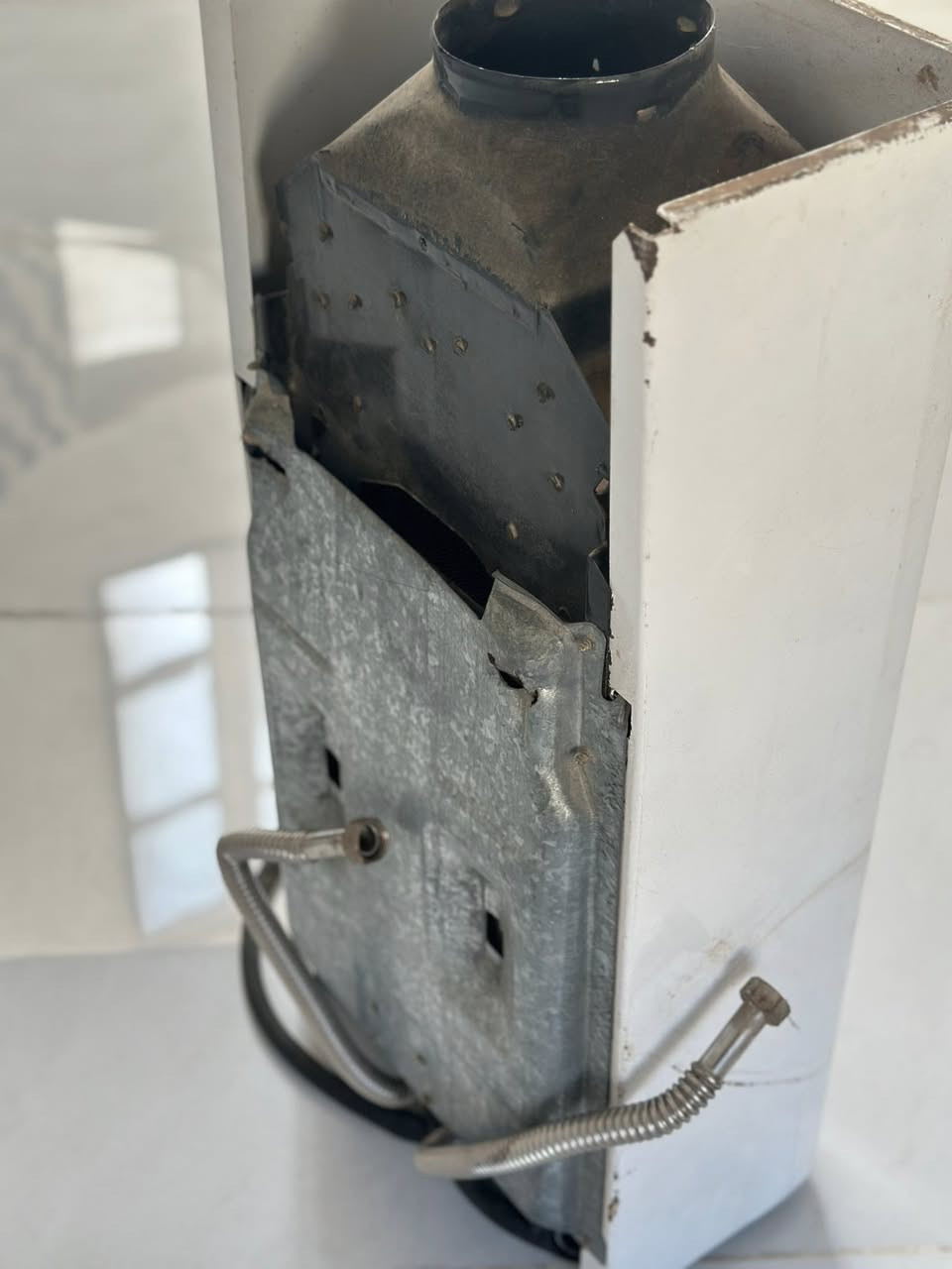 سخان للبيع للتواصل على رقم
***********
