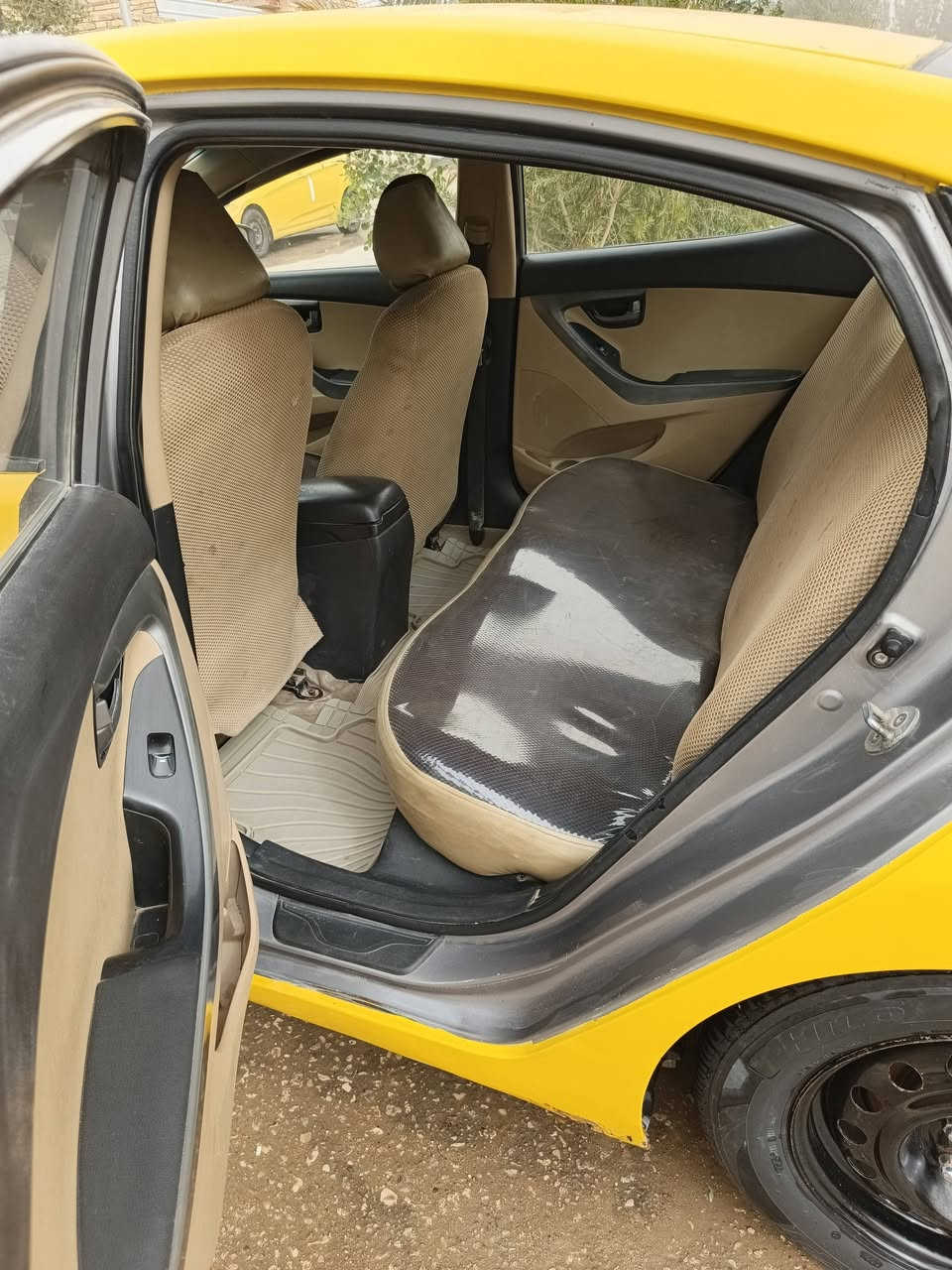 السلام عليكن النتره ١٢ رقم مثنى وارد خليجي مكينه كير مكفولات غاز بانزين مكان ديوانيه لسعر 96 وبيه ماجال قليل حك الجيه ***********
