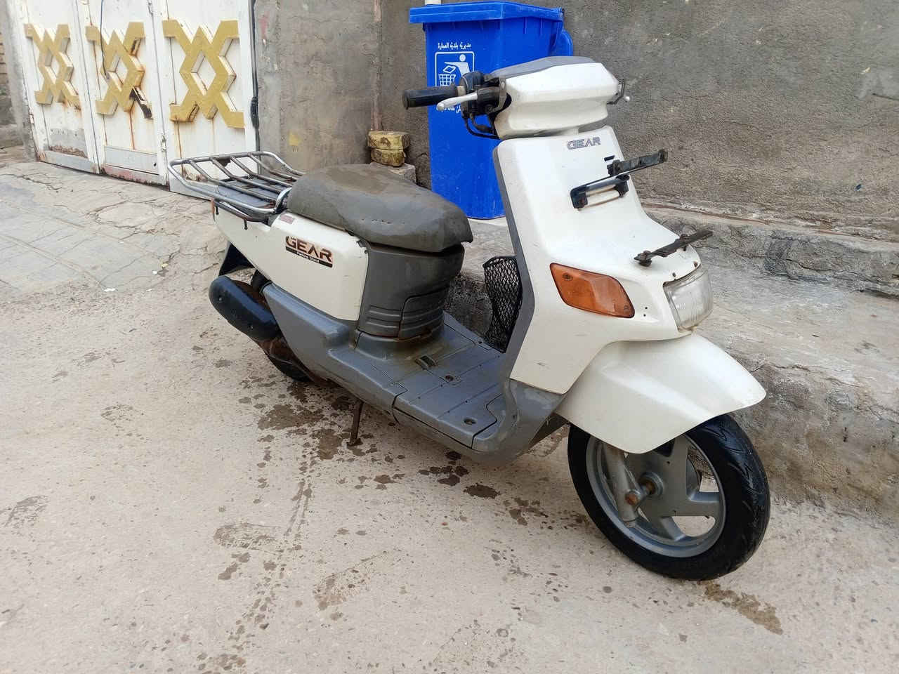 السلام عليكم دراجه للبيع مكينه مامفتوحه كهربائيات شغاله السعر 300 وبيه مجال المكان  حي المعلمين الجديد ***********
