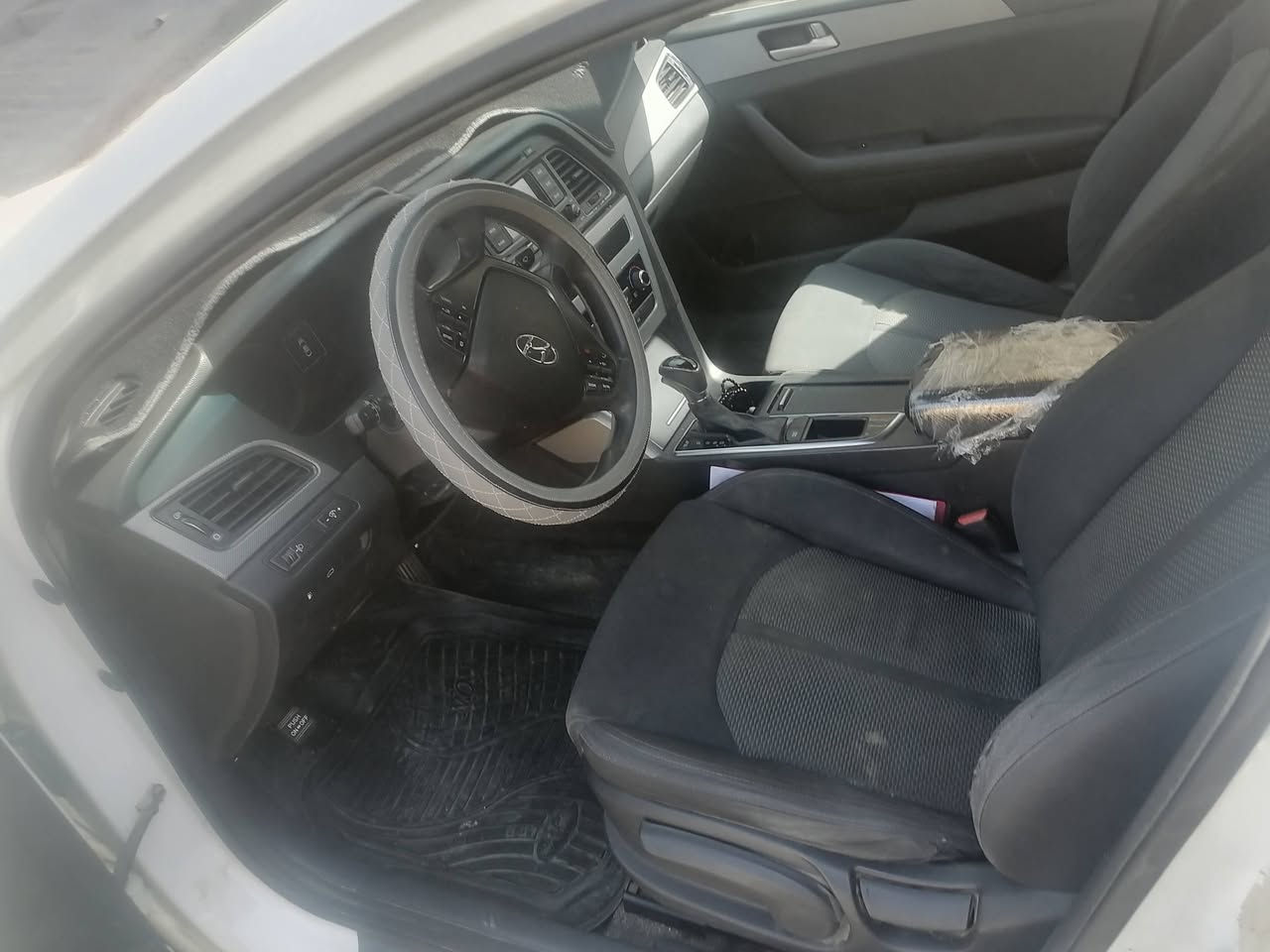 سوناتا للبيع موديل ٢٠١٥ خليجي شكل ١٦ مكفولة كفالة عامة ماعدا بارد قليل جدا محرك ٢٤٠٠ دوش مكفول لاتبخير ولاتنفيص رقم أربيل الجديد سنوية وهزة وأرقام جدد السعر ١٥٥ الاتصال على الرقم ***********
