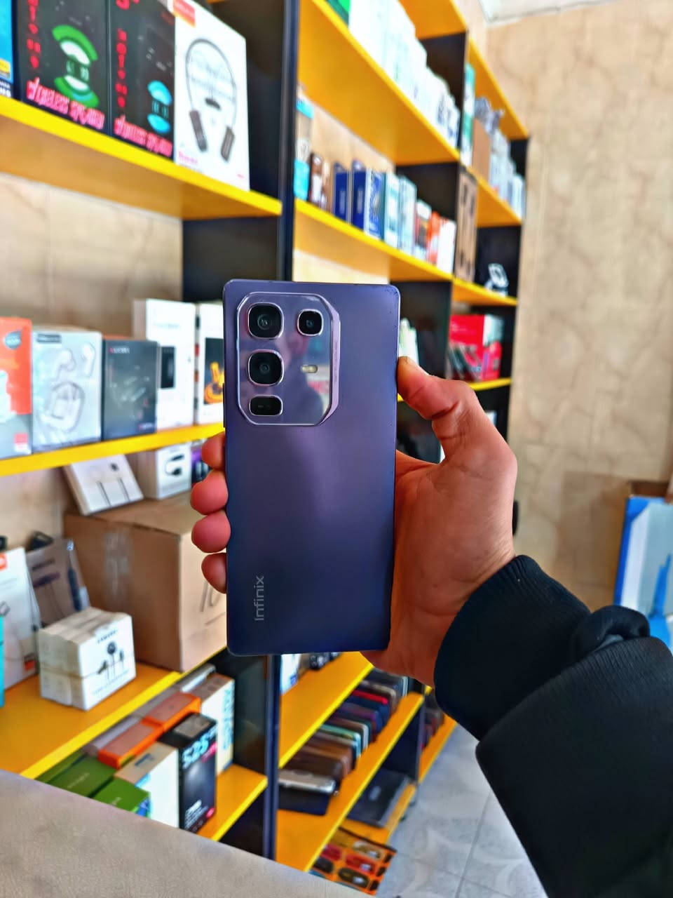 مستخدم Infinix Note 50 Pro💜😍
نضافه 90
المواصفات 👇
ذاكره 256
رام 12
بطاريه 5200ملي أمبير
الكامره 50+8+8. 0 ميكا بكسل
@إشارة@@@
للتواصل واتساب ***********
