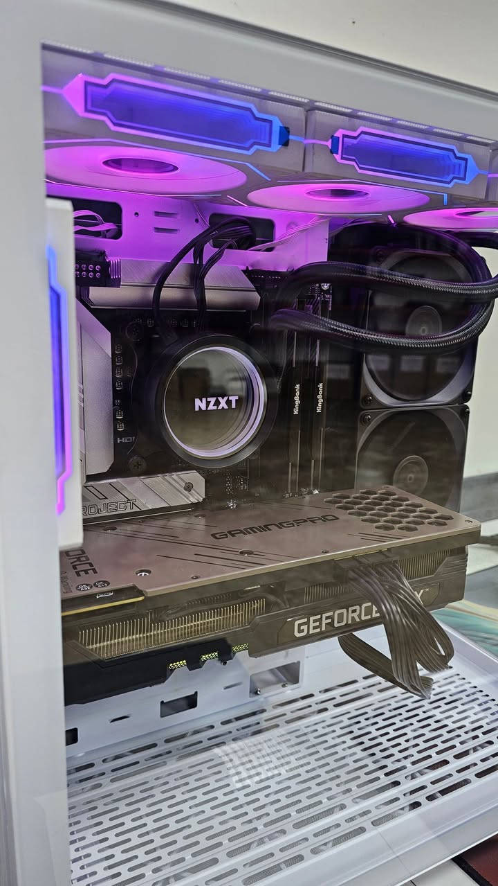 عندي تجميعة وحش للبيع 
cpu CI7 12700KF
RAM 32 DDR5 4800Mz
HARD M.2 1000 G
VGA RTX 3080 10G 🔥
POWER 1350W
cooling NZXT


**إذا كنت صاحب هذا الإعلان وتريد حذفه لأي سبب، رجاءا أرسل رسالة إلى الدعم الفني**
