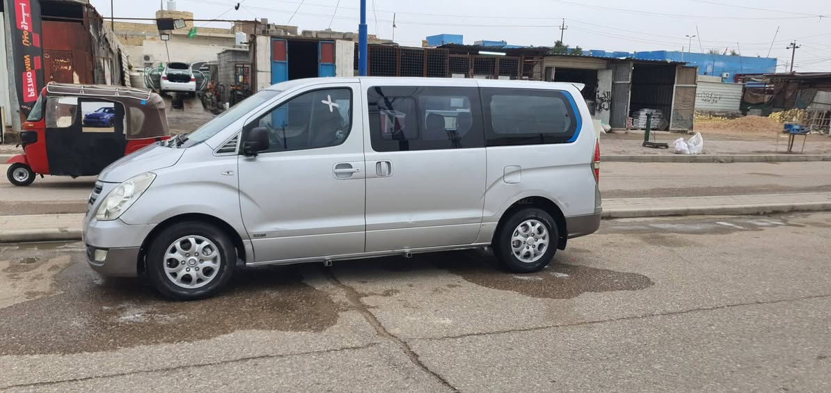 السلام عليكم 
سياره ستاركس 2009 مسكر أصل سياره كفاله من ضربه والكلبه والعيب الشرعي رقم كربلاء سنويه جديده مكان السياره العماره الاستفسار 
***********
***********
