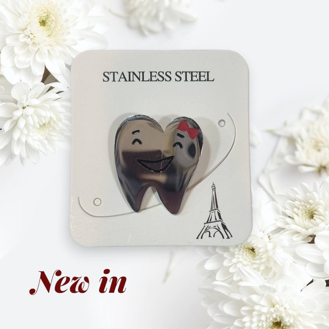 وصلنا بروشات وقلادة التخصصات
طب-قانون-اسنان-مختبرات-تمريض-تخدير
متوفرة باللون الذهبي والفضي
سعر القطعة ٢٥٠٠ دينار فقط سواء للبروش او القلادة
كوني مميزة في تخصصك
متوفرة لدى Gift City 
***********
