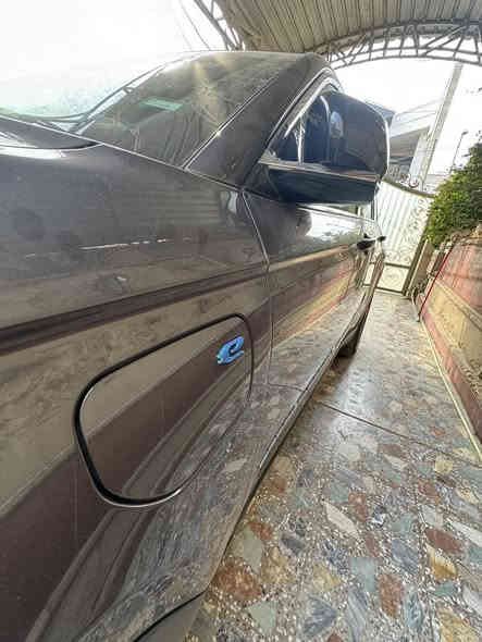 جيب هايبرد 4xe🔵 لمتد 2024
محرك : ٢٠٠٠ تيربو
لون سمنتي 
السيارة ماشيه ١٧ مايل
مرقم بغداد كامله ✅
صرفيات البانزين ممتازه

وارد امريكي 🇺🇸
كلين ، رصعه فقط بلباب الخلفي بسيطه 
السياره مكفوله كفاله عامه من دعاميه لدعاميه
دخول جديد من امريكا
ملاحضه 🔴 ( صبغ بلجاملغ الخلفي شبر جدا بسيط فقط )
السياره ماشيه داخل بغداد فقط 
السيارة كلش محافض عليها

السياره كلش نضيفه 
الداخل اسود 
تسخين مقاعد ،
بنوراما
تسخين ستيرن
كشنات كهرباء
لايت زنون
نقطه عمياء
مودات
كير ماوس
راداد خلفي - امامي
تسخين مرايات من المطر
ويل ١٨ 
كشنات كهرباء
وبيها هواي مواصفات
————————————-
مكاني بغداد / شارع فلسطين / حي المهندسين
رقمي ***********
