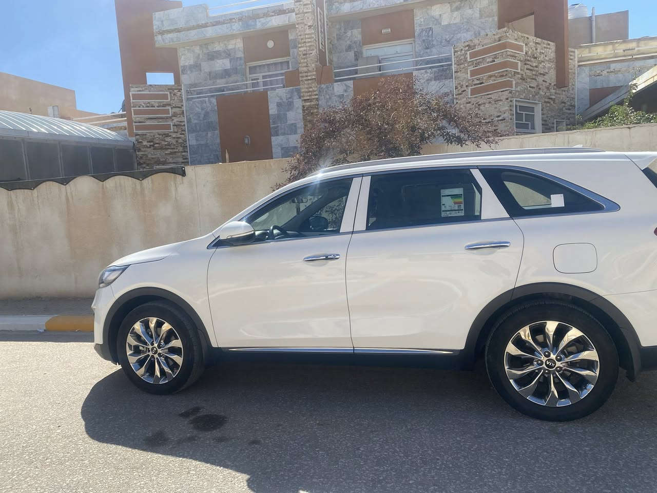 السلام عليكم 
السلام عليكم 
للبيع كيا سورنتو 2020 (خليجي ) رقم بابل 
سياره مكفوله مواصفات ضمان شركة الدولية
 ماشيه 86
1_بصمه ابواب
2_محرك 6سلندر
3_نفكيتر ماوس جي بي اس خرائط
4_حساسات اماميه خلفيه
5_اللايت زنون 
6_شاحن وايرليس
7_شاشه اصليه
8_كامره صليه دواره 
9_كراسي 2 كهرباء
10_ 3قطع تبريد
11_لد امامي مع تشغيل 
12_كروز مثبت سرعه
13_تحكمات ستيرن
14_سبعه راكب 
15_ويل كب نيكل
16_بصمه تشغيل وابواب
17_كير 8 نمر 
18_ترحيب 
19_كشنات جلد
20_جنطه كهربائية ذكيهً (الفتح عند الاقتراب)
21_مري شفط اشاره بل مري
22_بردات ابلادية
23_اربع انظمه قياده smart.  Cimfort.  eco.  sport
24_كشافات ضباب
25_علامة سورينتو  مضيئه بالدواسه
26_لايت زنون عالي وناصي  
السياره بأسمي وتحويل ثاني يوم 
لاتصال ول استفسار ***********
