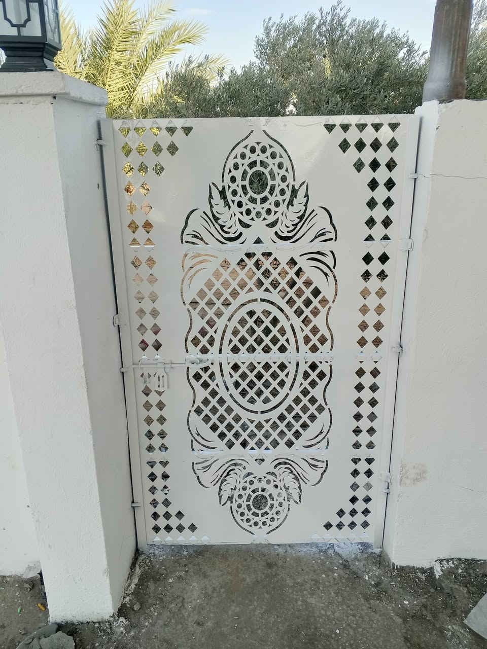 معمل حدادة جهاد المشهداني لعمل جميع أنواع الحداده حديثة الحي الصناعي مجاور نصيف صدر وسكله الرحمه ***********
