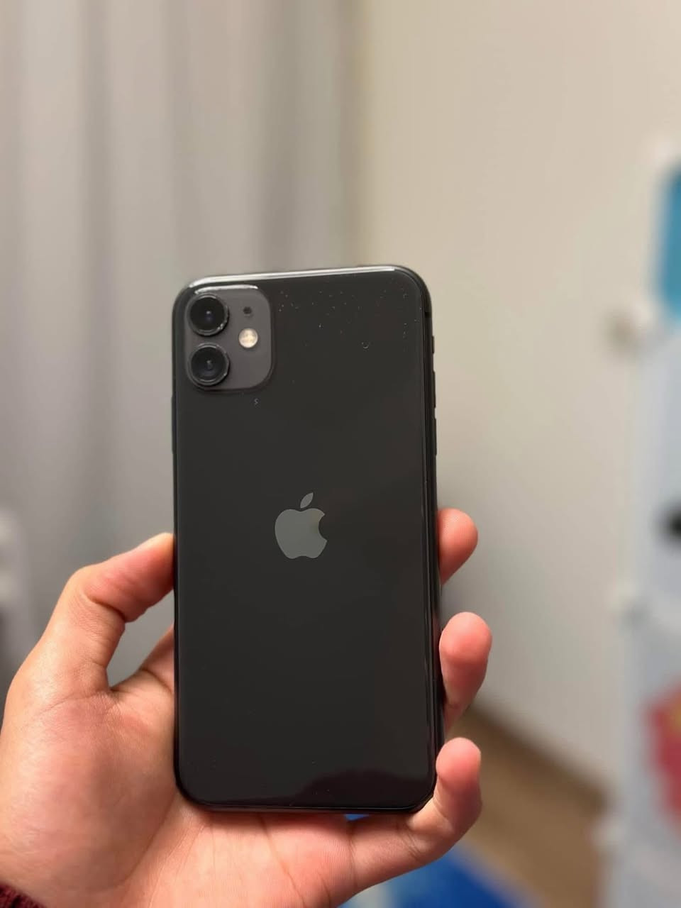 ايفون 11 عادي
لون اسود
ذاكره 128GB
بطاريه 78‎%‎
فيس ايدي عاطل لان شاشه مبدله رايده 
120 الف للتواصل ماسنجر 
او هذه الرقم بيه واتساب ***********
