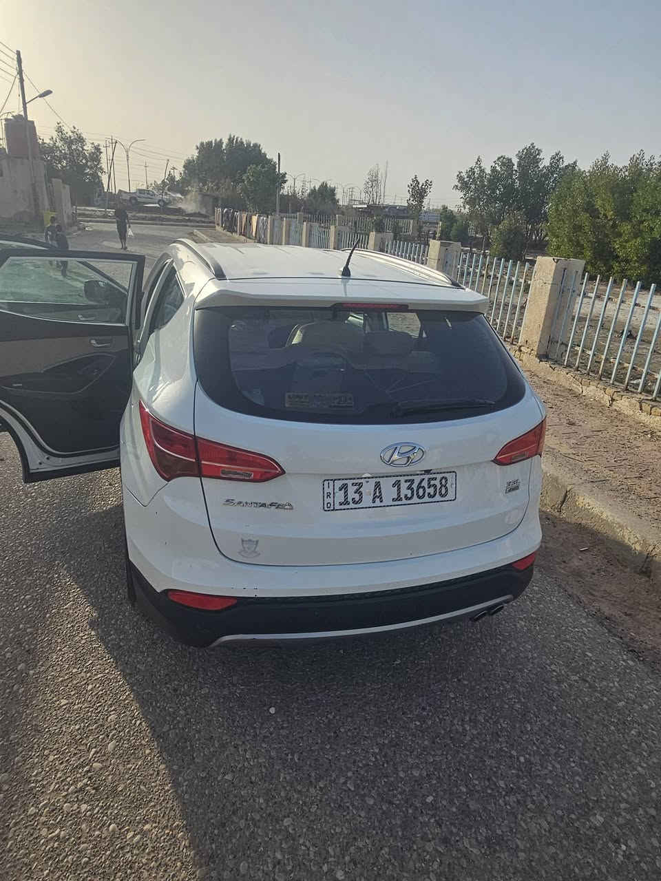 السلام عليكم السياره 14السنتافيه  مكفول 175  ورقه وبيه مجال بصيط مكانه ميسان
***********
